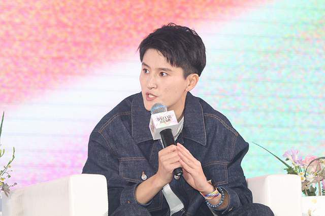 罚男仆夹震蛋器憋尿虐乳双性
