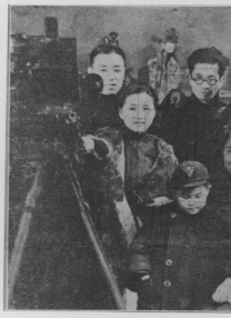 小受公车忘穿内裤被挺进小说